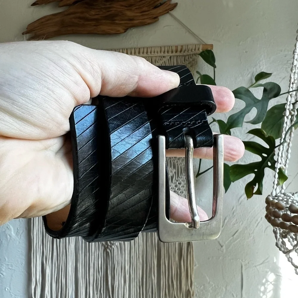 Araldi Made in Italy Black Leather Belt • Genuine Italian Leather • Men’s Size M